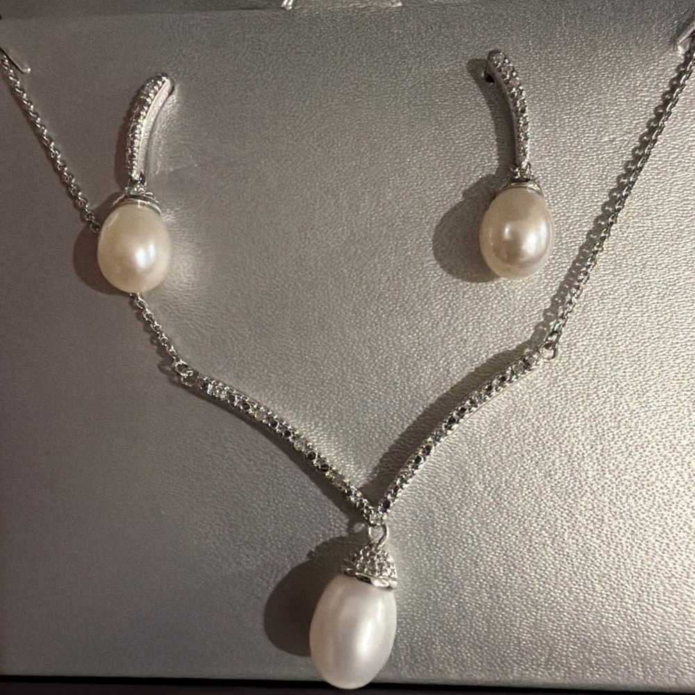 Sterling Silver Pearl‎ And Diamond Accent 17" Necklace And Pierced Earring Set